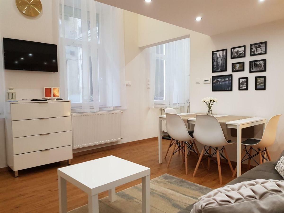 בודפשט Renaissance Studio Apartment מראה חיצוני תמונה
